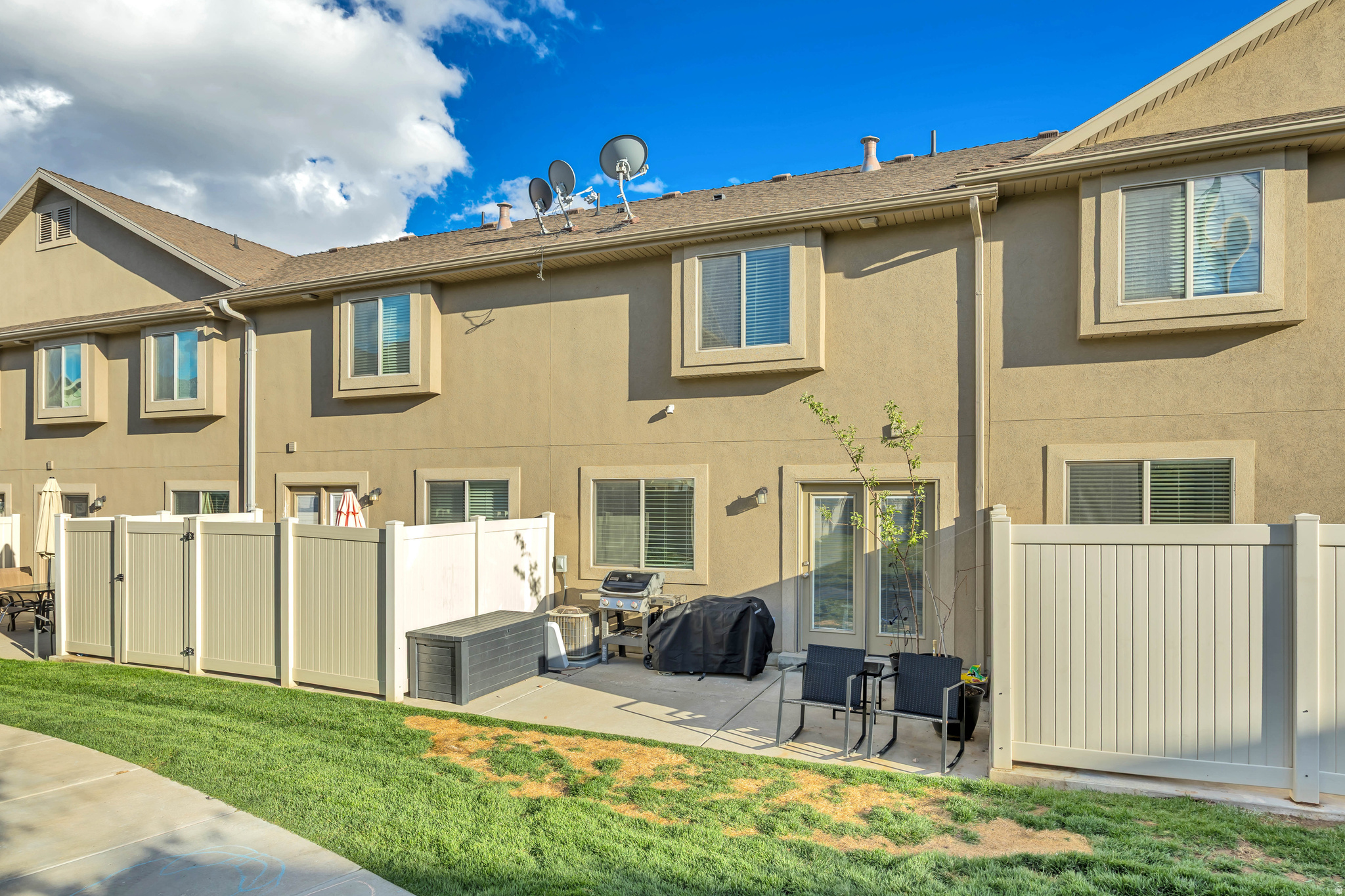 GREYHAWK - Residential