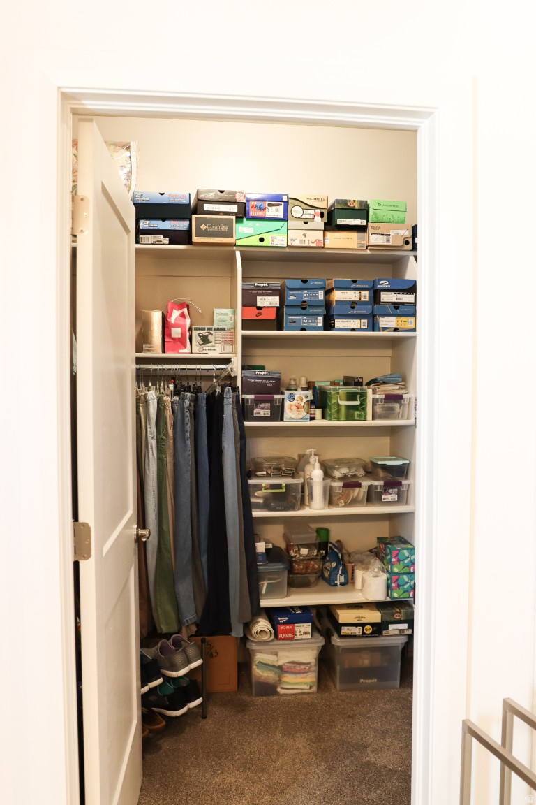 PHEASANT HOLLOW - Residential