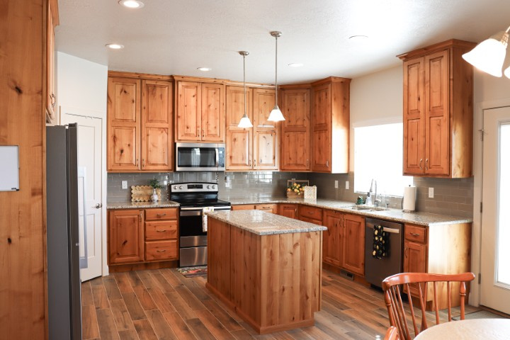 PHEASANT HOLLOW - Residential