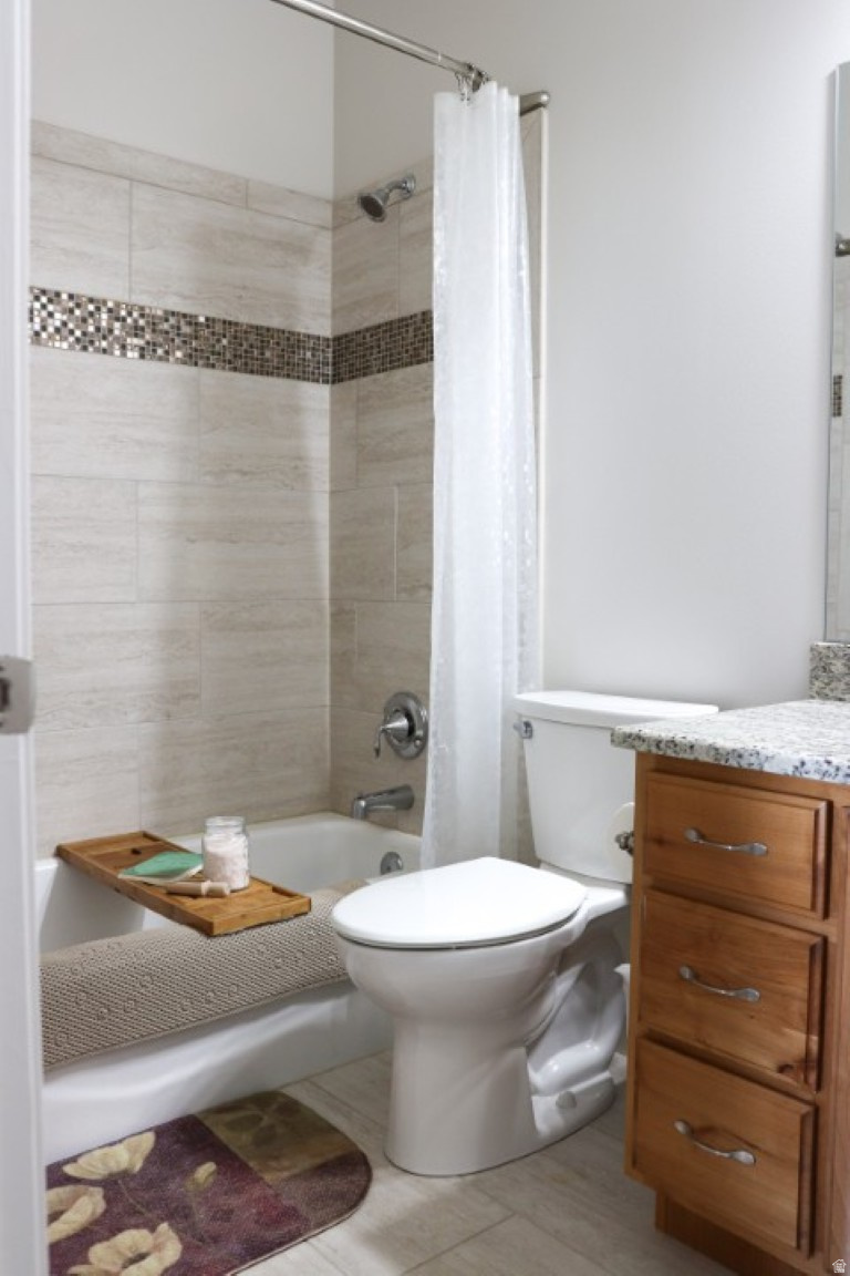 PHEASANT HOLLOW - Residential