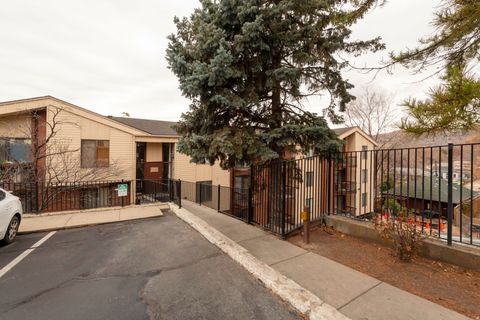 Photo of 425 S 1000 E #311C, Salt Lake City, UT 84102 (MLS # 2150954)