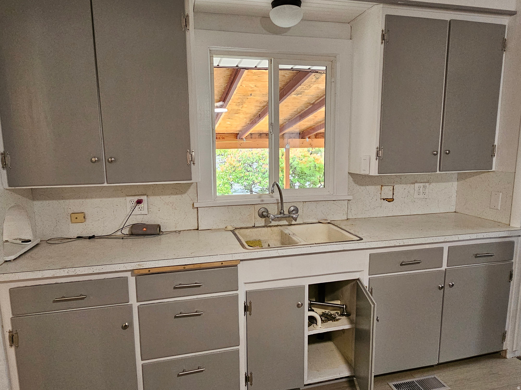 CASTLEGATE ADD - Residential