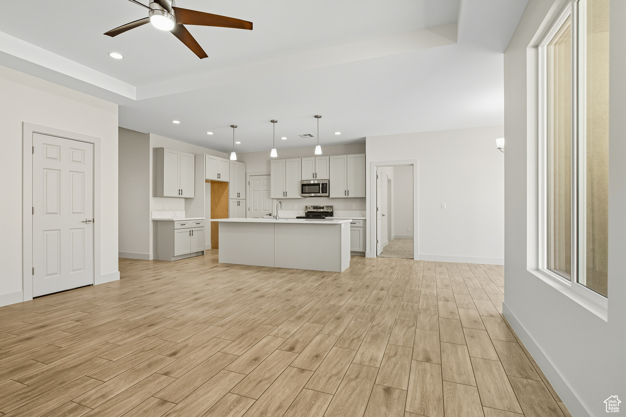 HURRICANE VIEWS - Residential