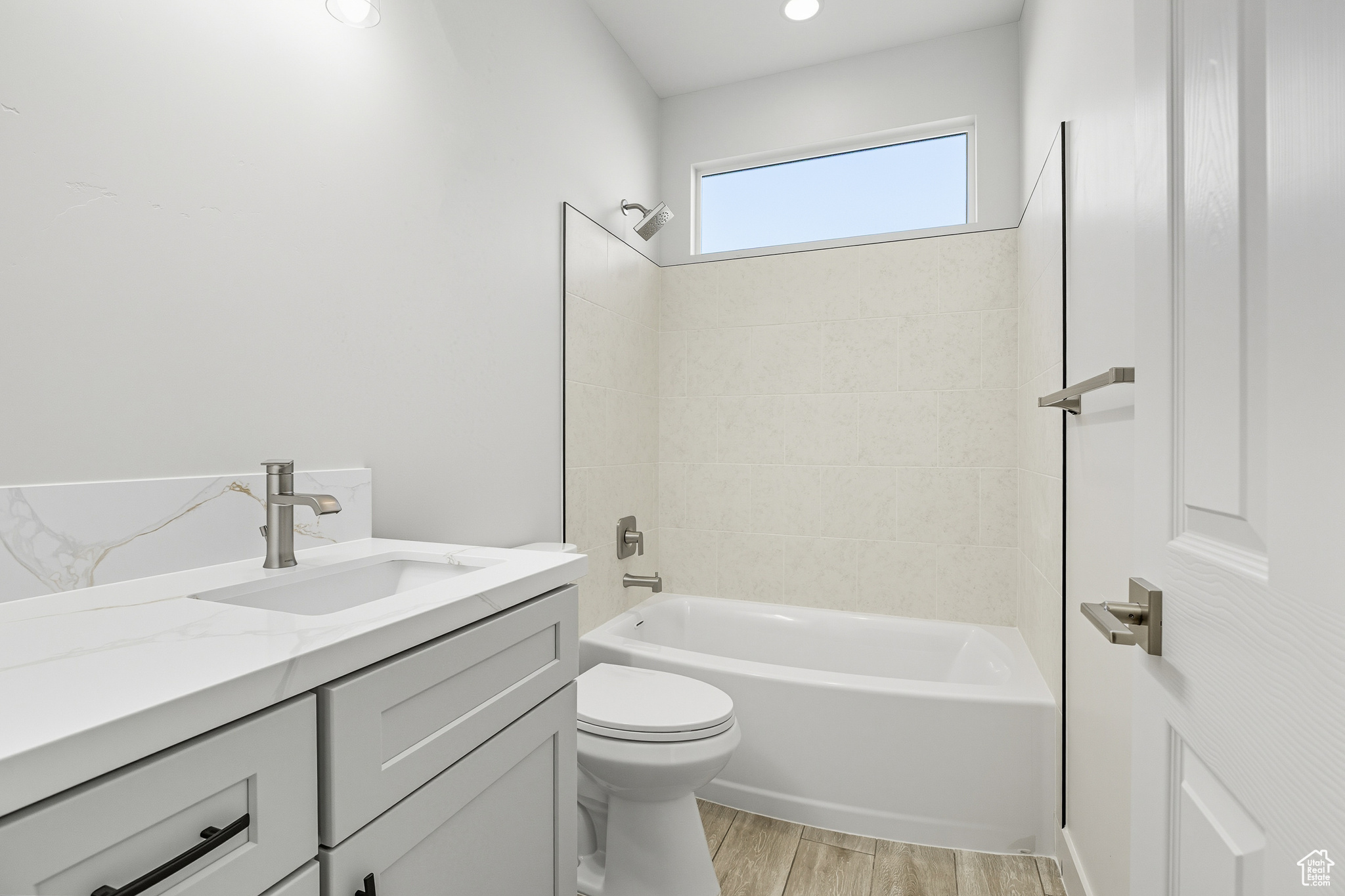 HURRICANE VIEWS - Residential