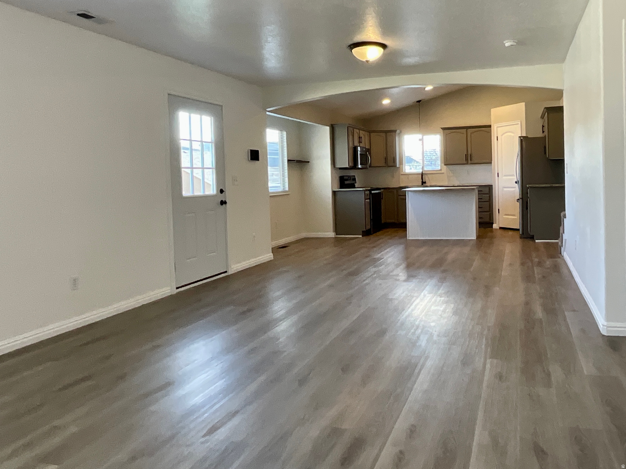 SILVER LAKE - Residential