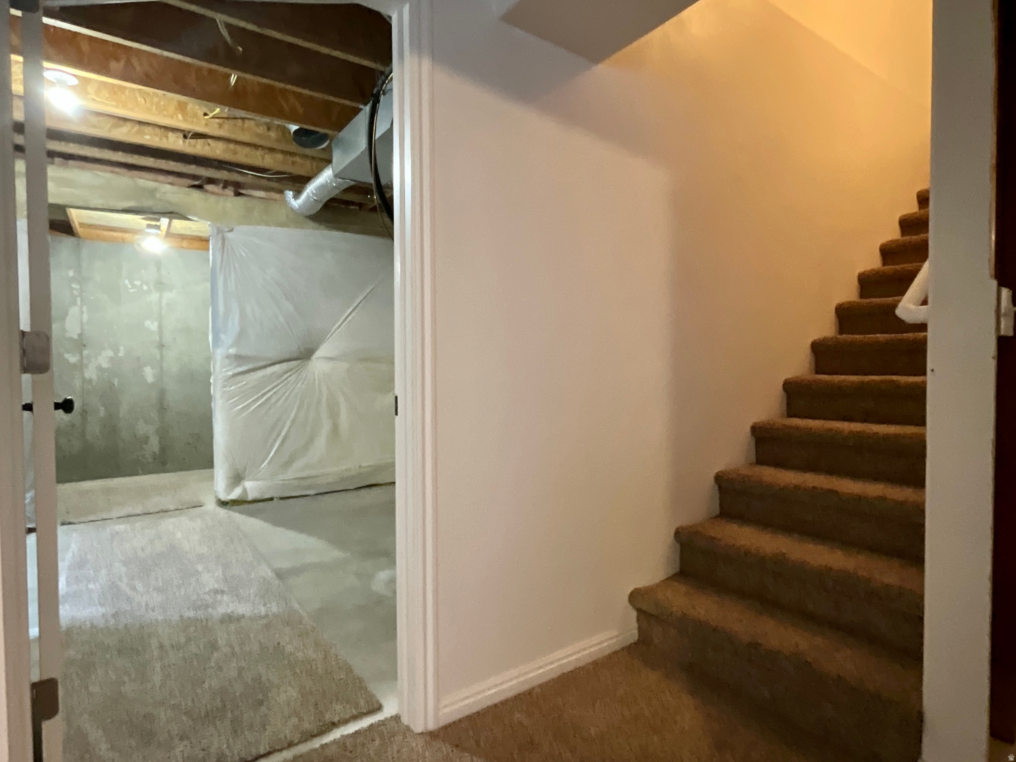 SILVER LAKE - Residential