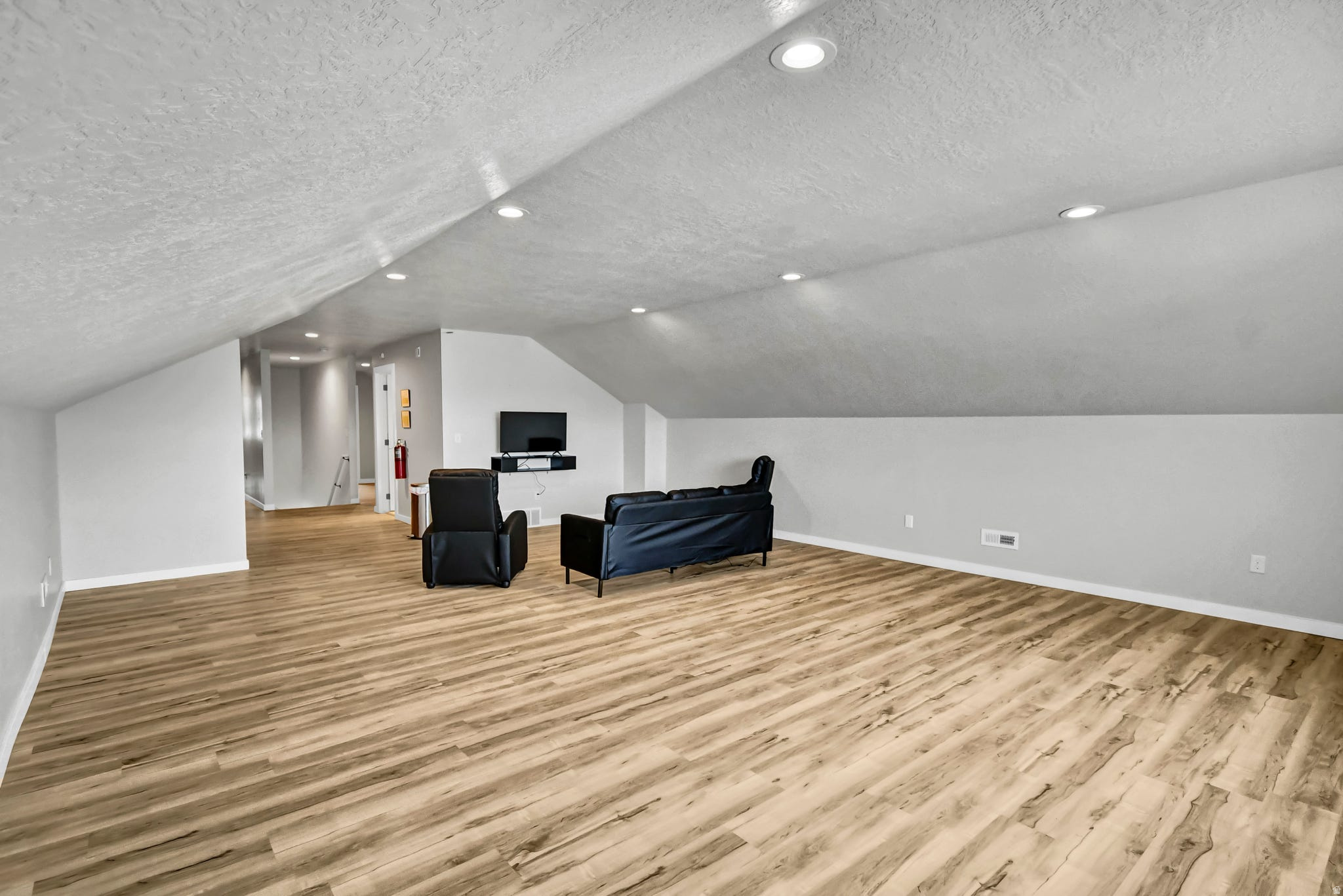 THE ESTATES AT EPHRAIM CROSSINGS - Residential