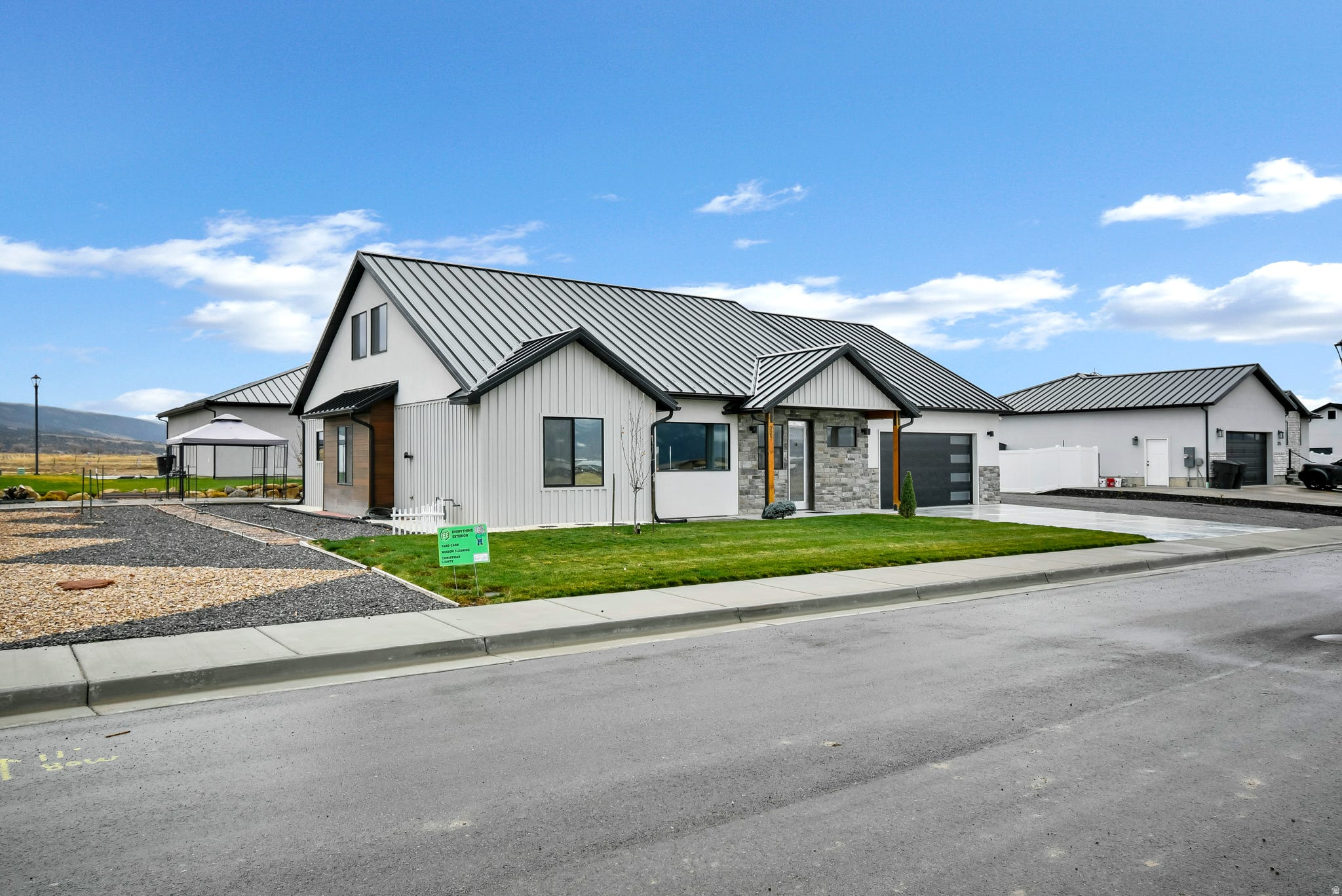 THE ESTATES AT EPHRAIM CROSSINGS - Residential