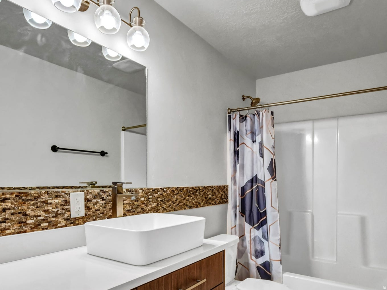 THE ESTATES AT EPHRAIM CROSSINGS - Residential