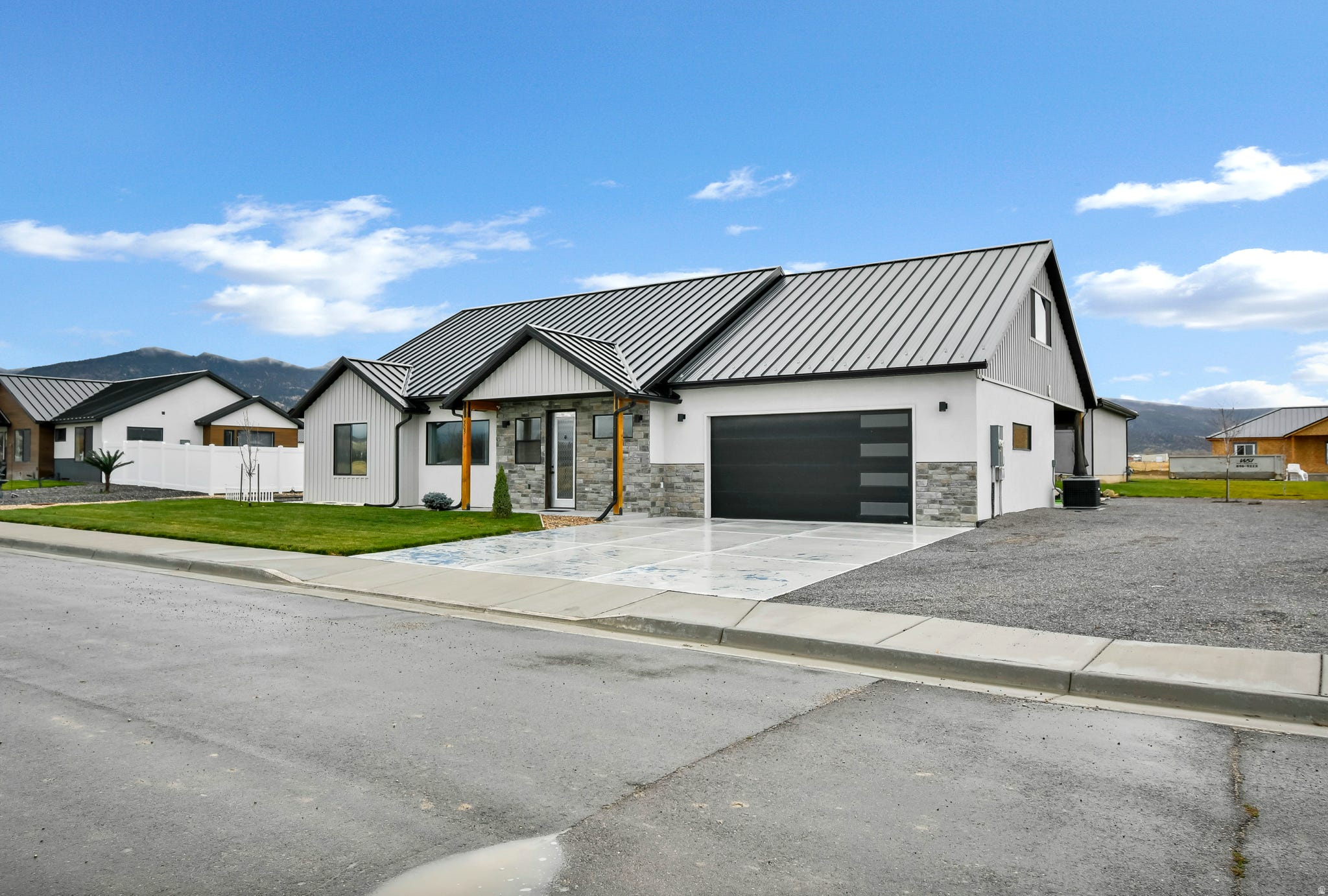 THE ESTATES AT EPHRAIM CROSSINGS - Residential