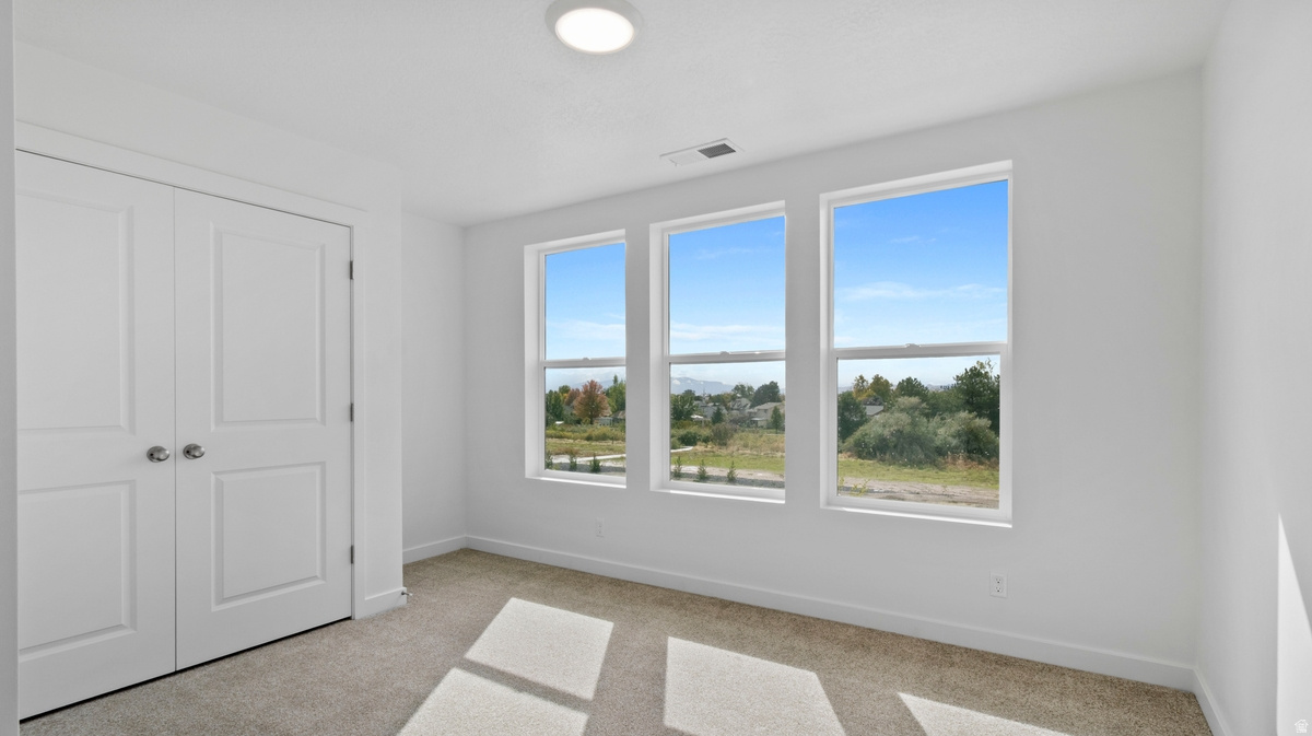 TRAILSIDE - Residential