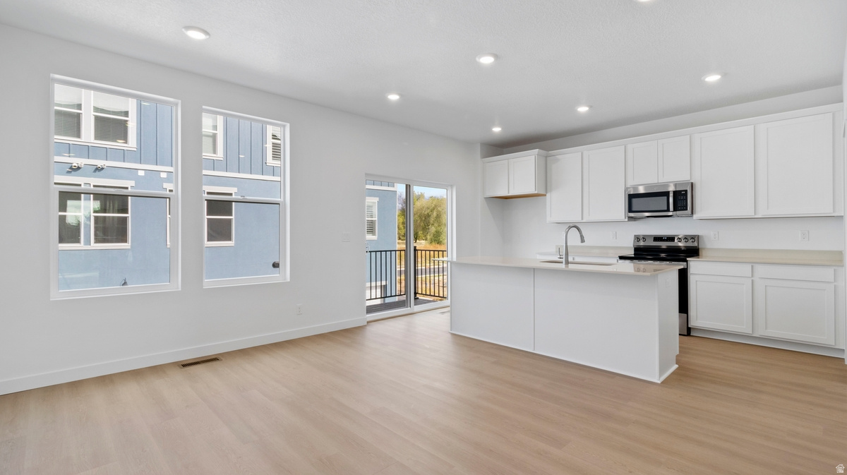 TRAILSIDE - Residential