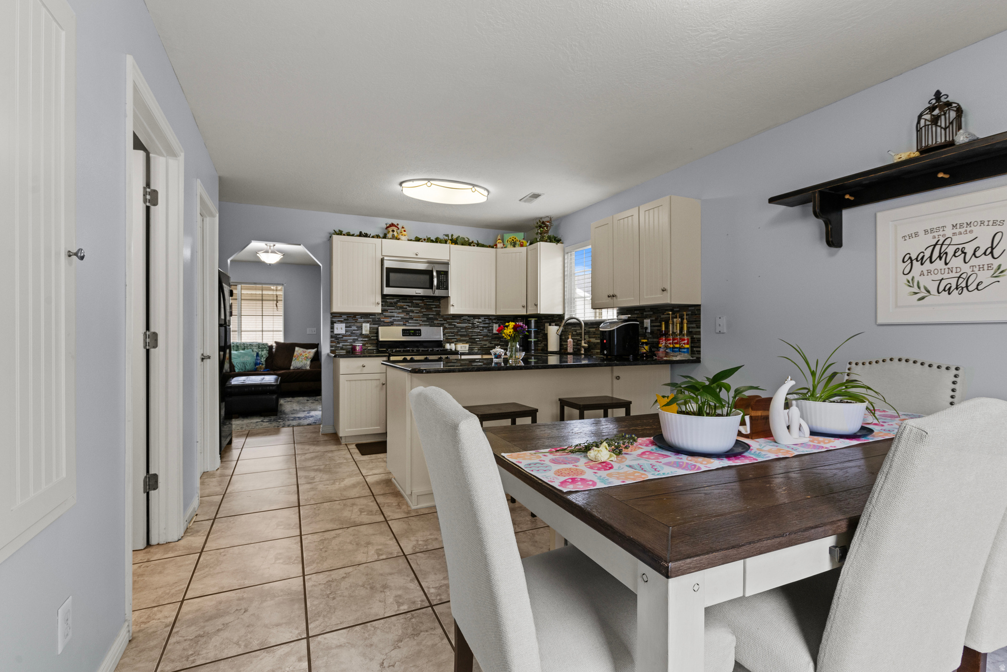 BLACKHAWK TOWNHOUSES - Residential