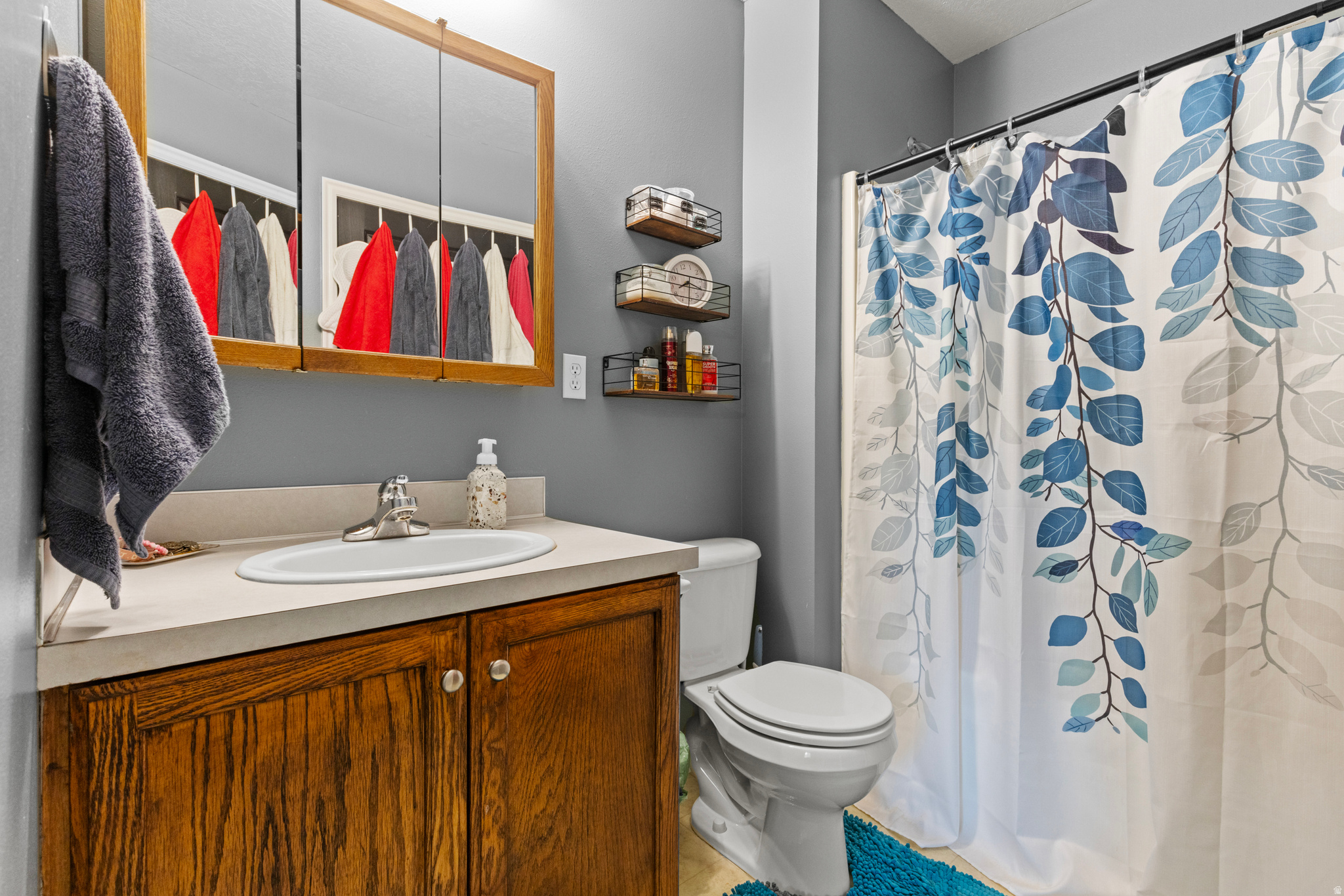 BLACKHAWK TOWNHOUSES - Residential