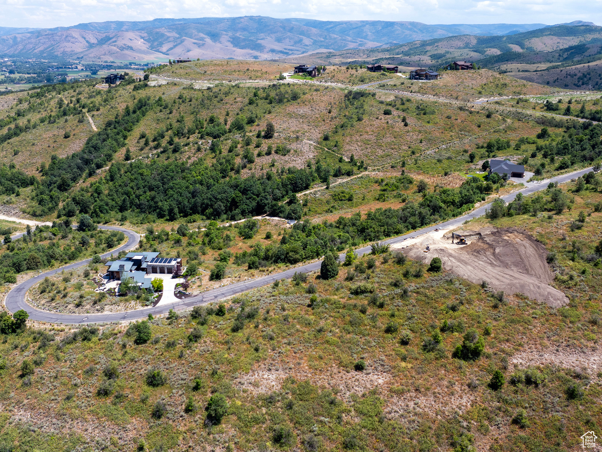 HAWKINS CREEK - Land