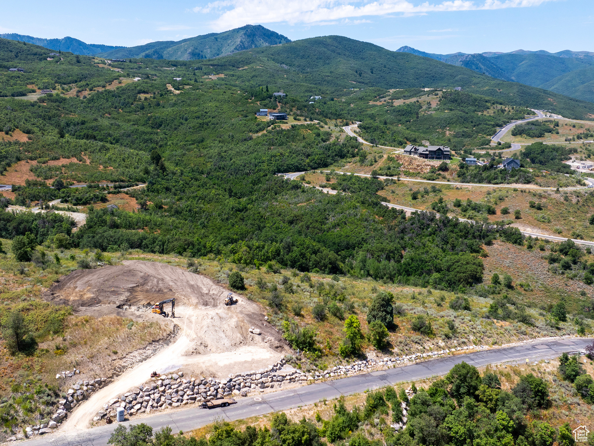 HAWKINS CREEK - Land