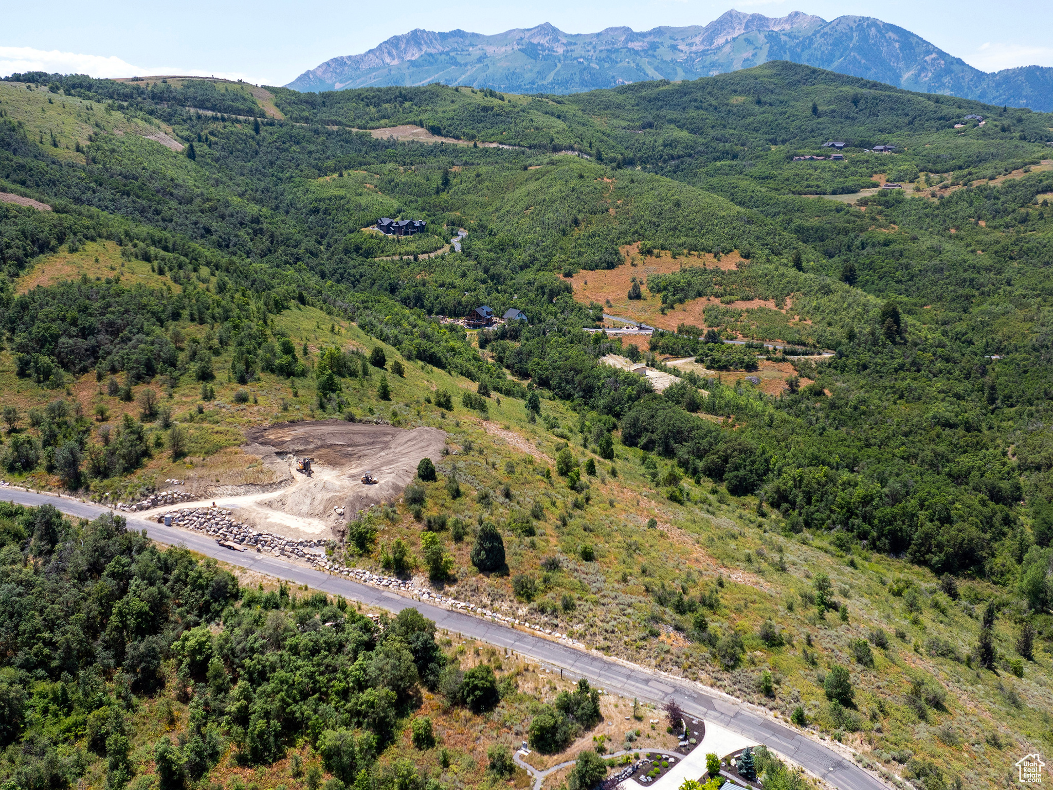 HAWKINS CREEK - Land