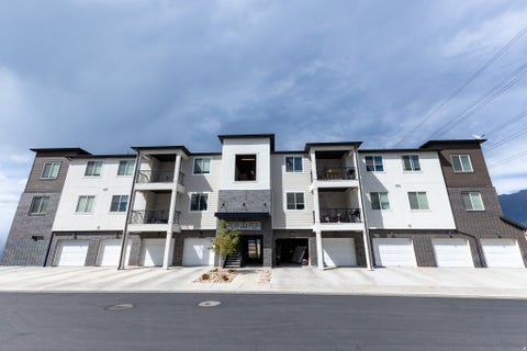 Photo of 352 W 785 N, Vineyard, UT 84059 (MLS # 2181960)