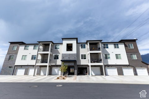 Photo of 352 W 785 N, Vineyard, UT 84059 (MLS # 2181960)