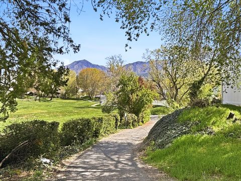 Tiny photo for 5019 S BEAVERBROOK LN #230, Murray, UT 84117 (MLS # 2149573)