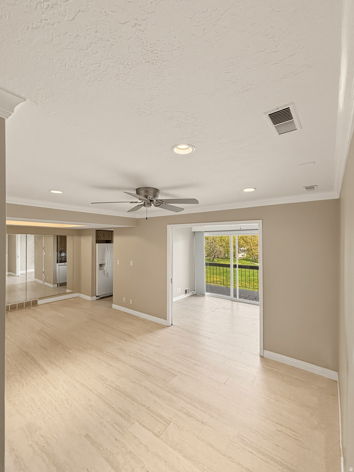 THREE FOUNTAINS EAST - Residential