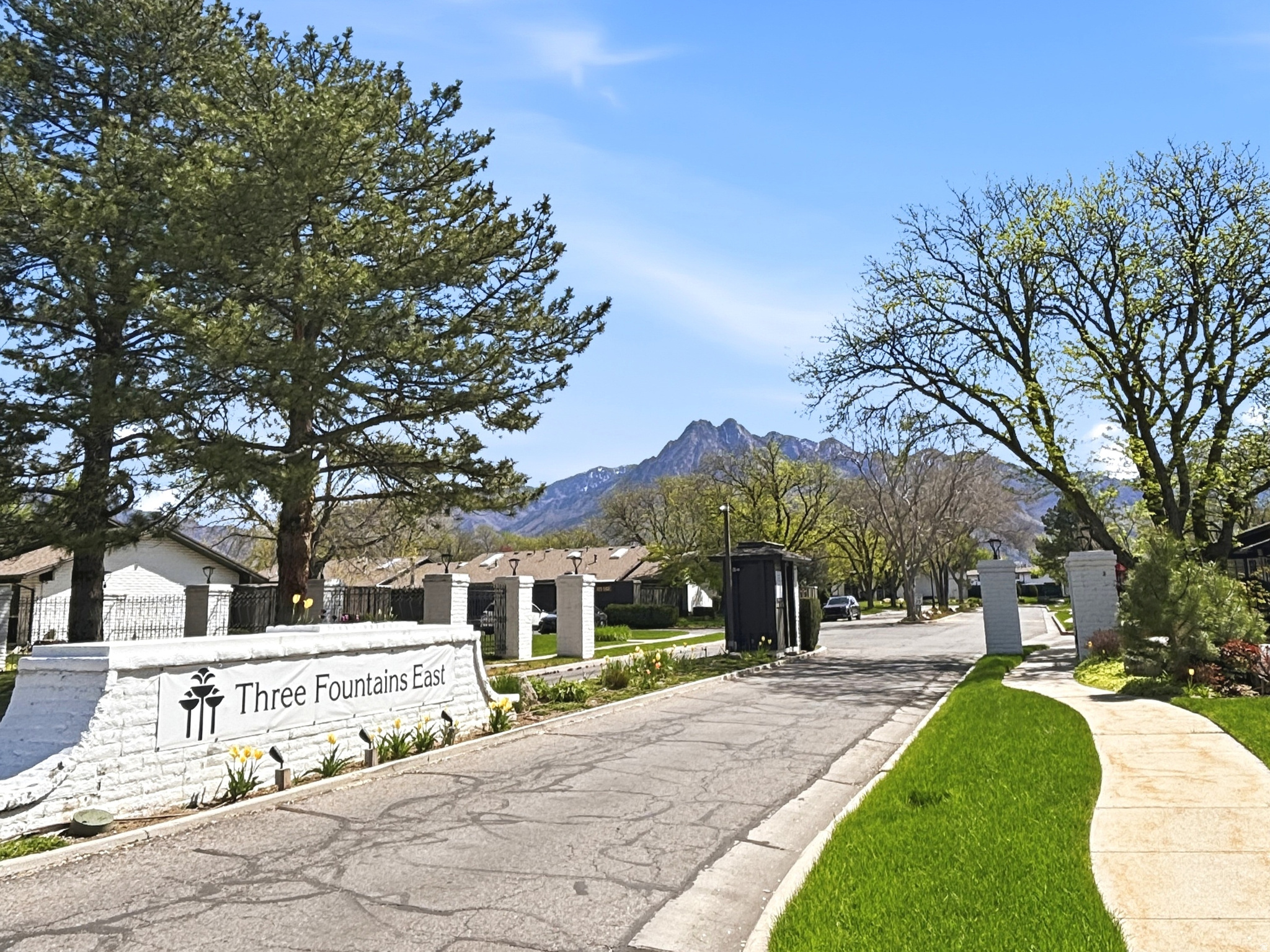 THREE FOUNTAINS EAST - Residential