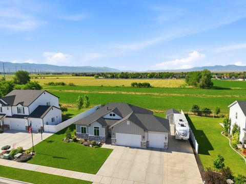 Tiny photo for 3051 W 725 N, Layton, UT 84041 (MLS # 2166676)