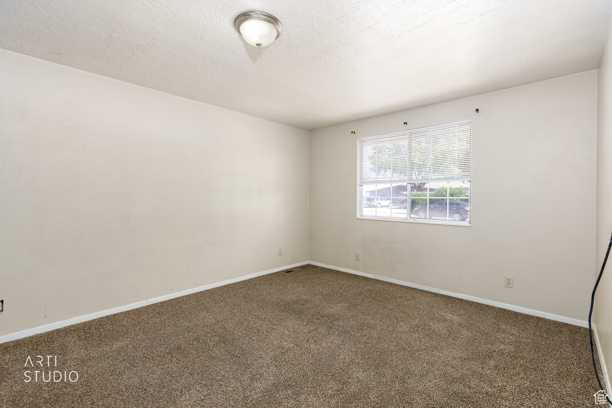 SPRINGTREE GARDENS CONDO - Residential