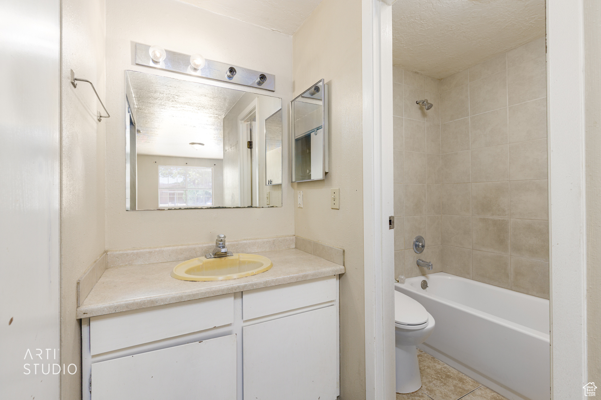 SPRINGTREE GARDENS CONDO - Residential