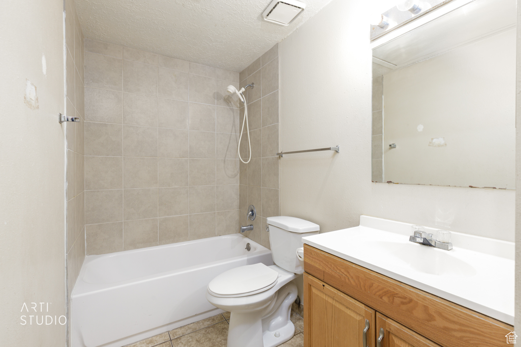 SPRINGTREE GARDENS CONDO - Residential