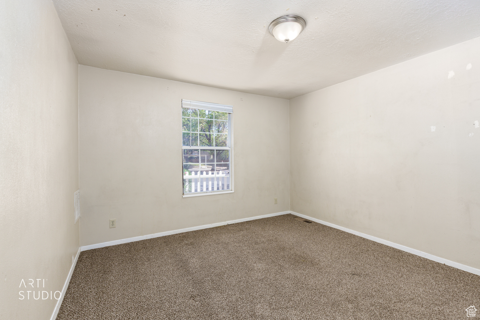 SPRINGTREE GARDENS CONDO - Residential