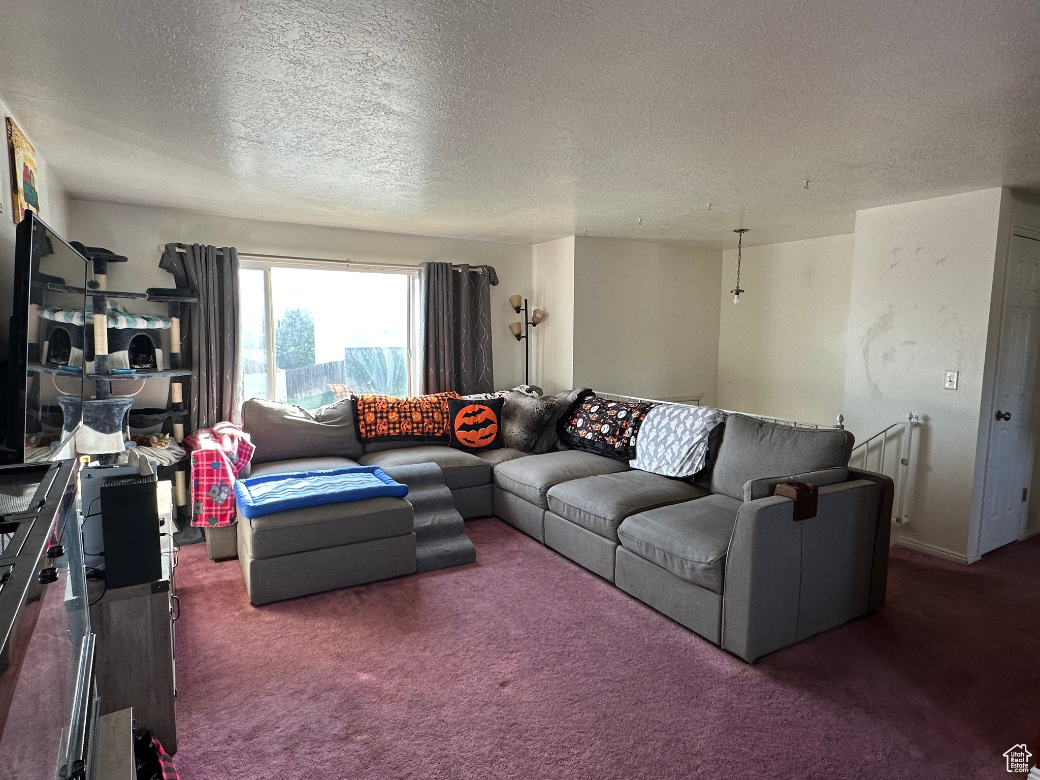 REVELLA PARK - Residential