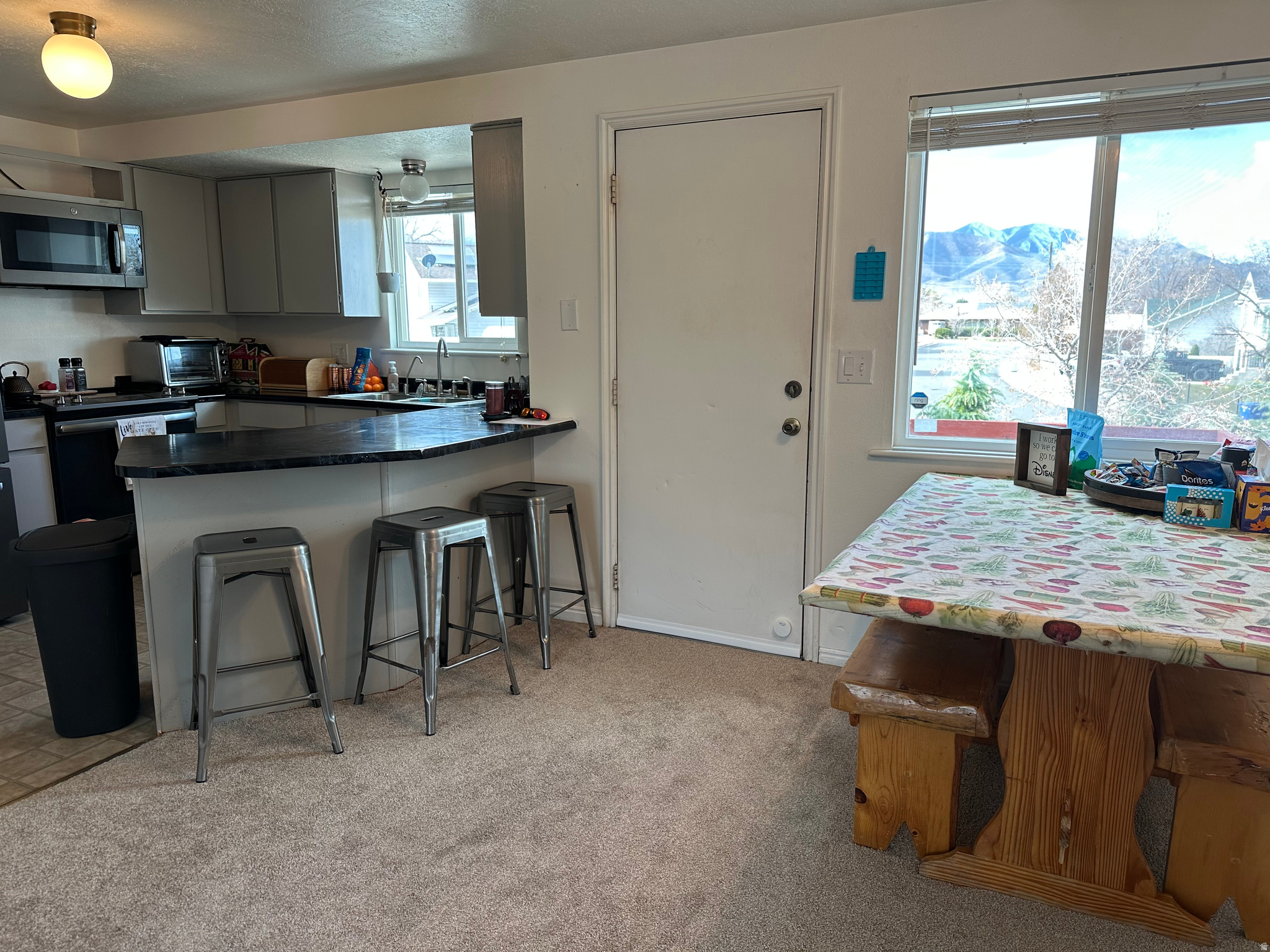 REVELLA PARK - Residential