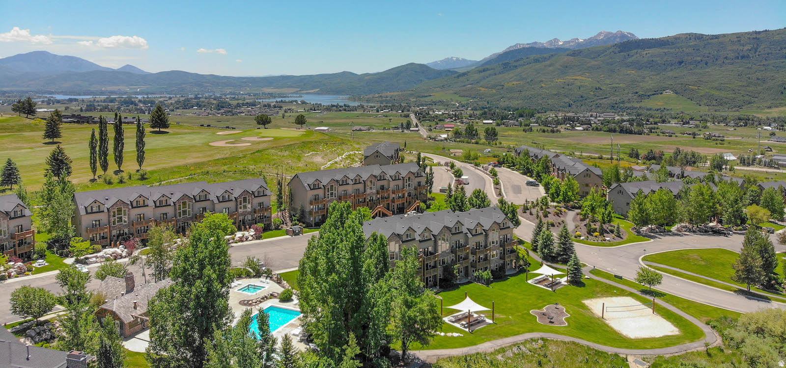 MOOSE HOLLOW CONDOMI - Residential