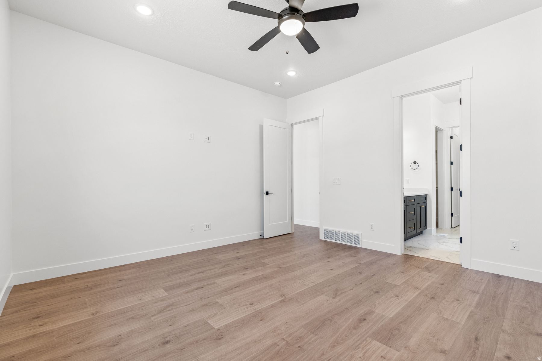 VISTAS AT SUMMIT RDG - Residential