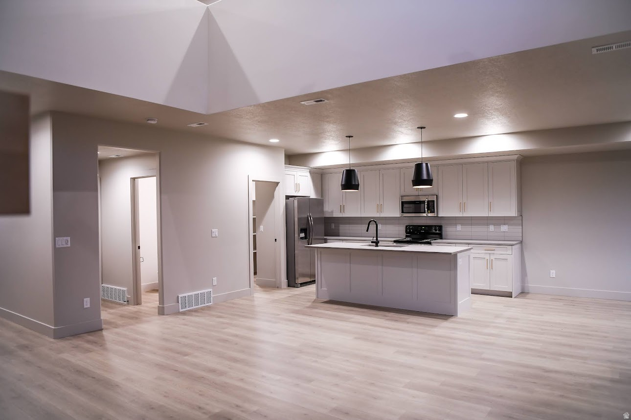 ANTELOPES EDGE - Residential