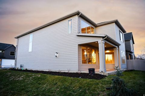 Tiny photo for 961 W 1910 S, Syracuse, UT 84075 (MLS # 2134771)