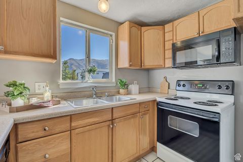 Tiny photo for 7274 S 1600 E, South Weber, UT 84405 (MLS # 2115458)