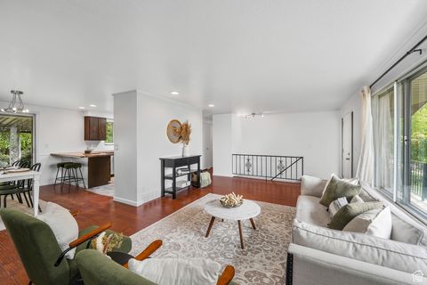 Tiny photo for 630 E 3225 N, North Ogden, UT 84414 (MLS # 2112940)