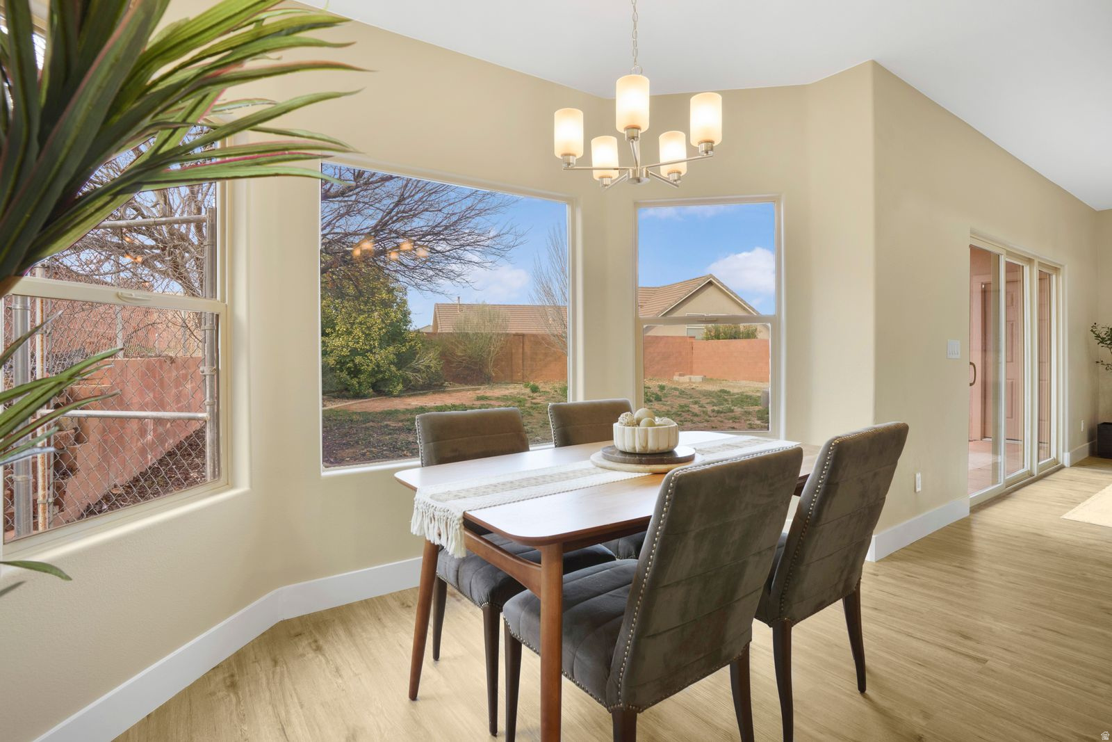 SCENIC SUNRISE - Residential