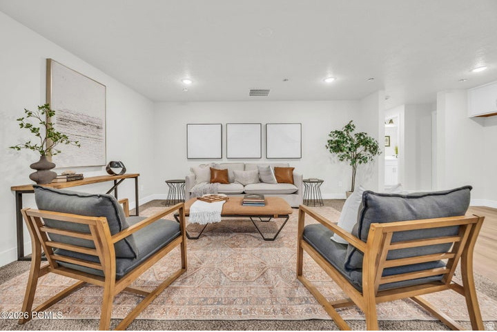 SILVER CREEK - Residential