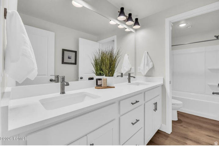 SILVER CREEK - Residential