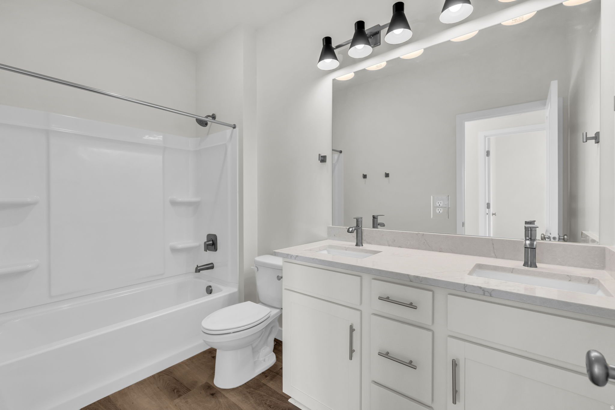 SILVER CREEK - Residential