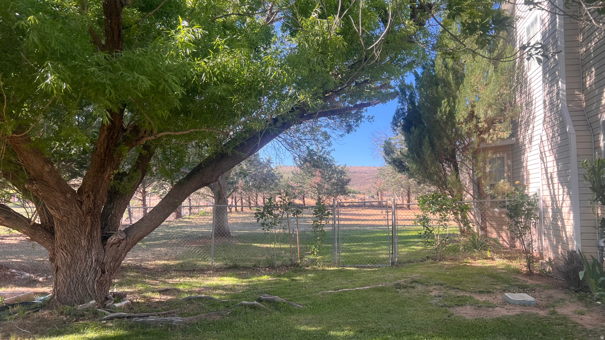 TOQUERVILLE TOWNSITE - Residential