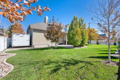 Tiny photo for 686 WELLINGTON DR, Kaysville, UT 84037 (MLS # 2178469)