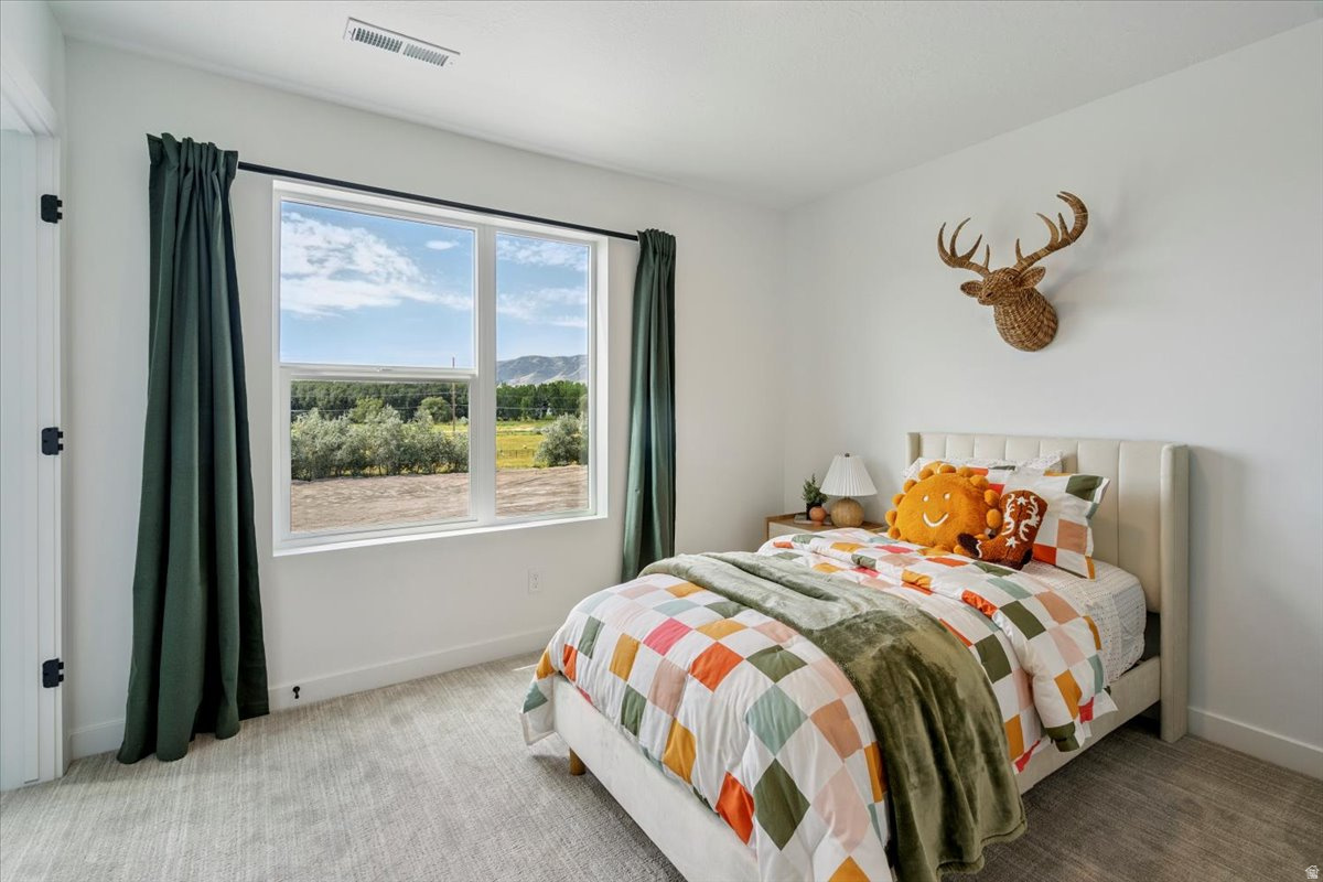 NORTHLAKE MEADOWS - Residential