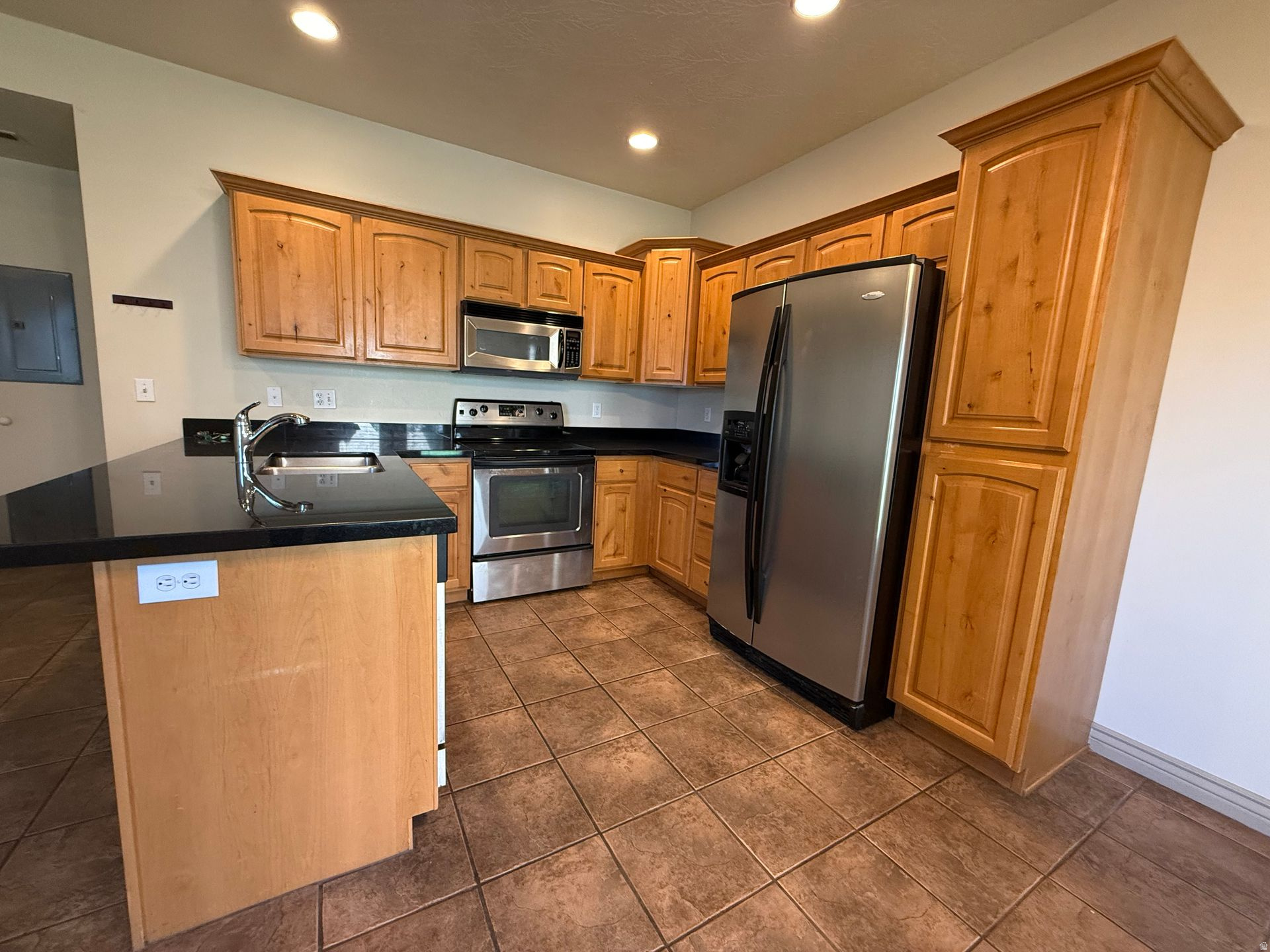 COTTAGES - Residential Lease