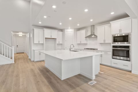 Tiny photo for 144 E HERON HILLS AVE #805, Saratoga Springs, UT 84045 (MLS # 2142570)