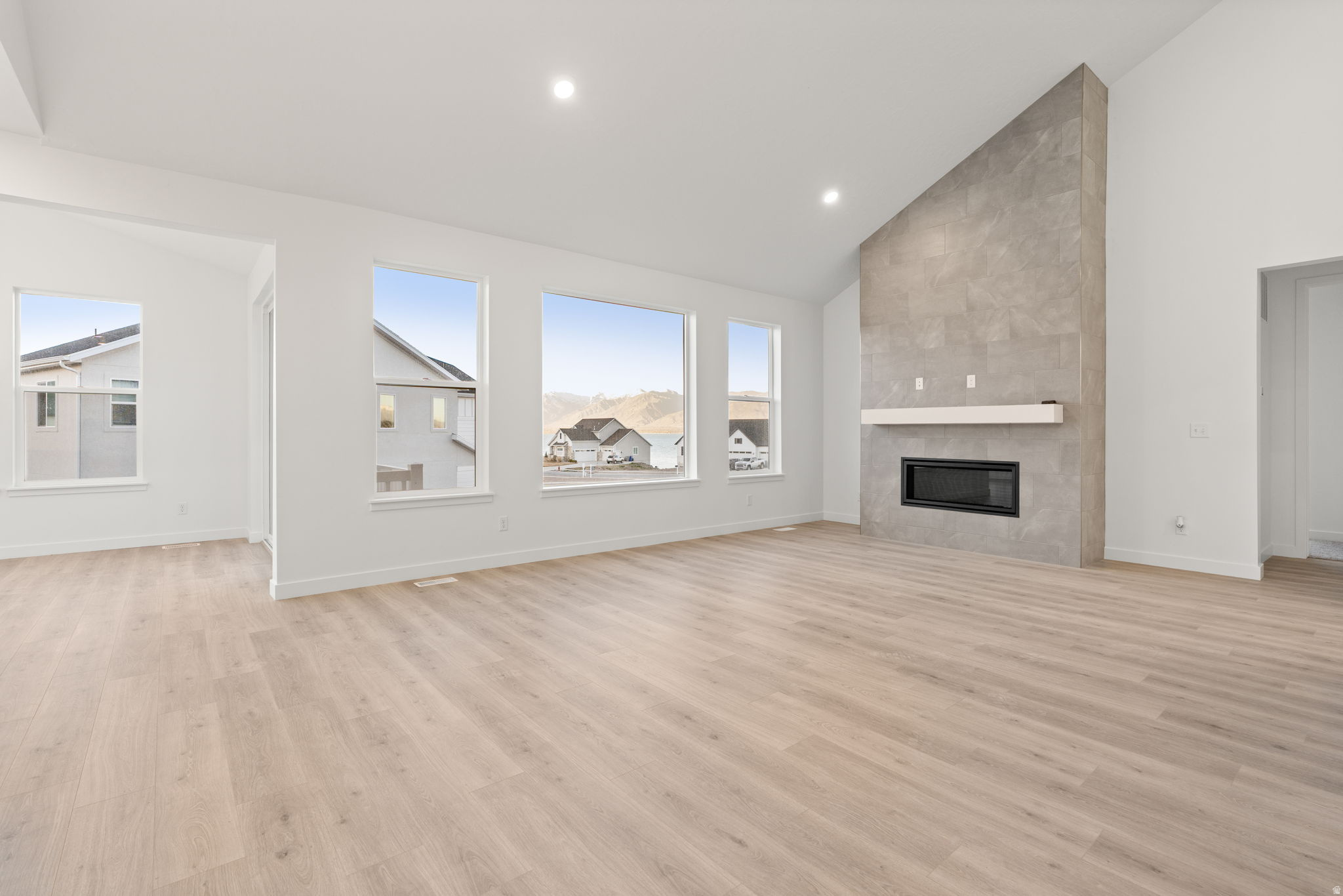 HERON HILLS - Residential