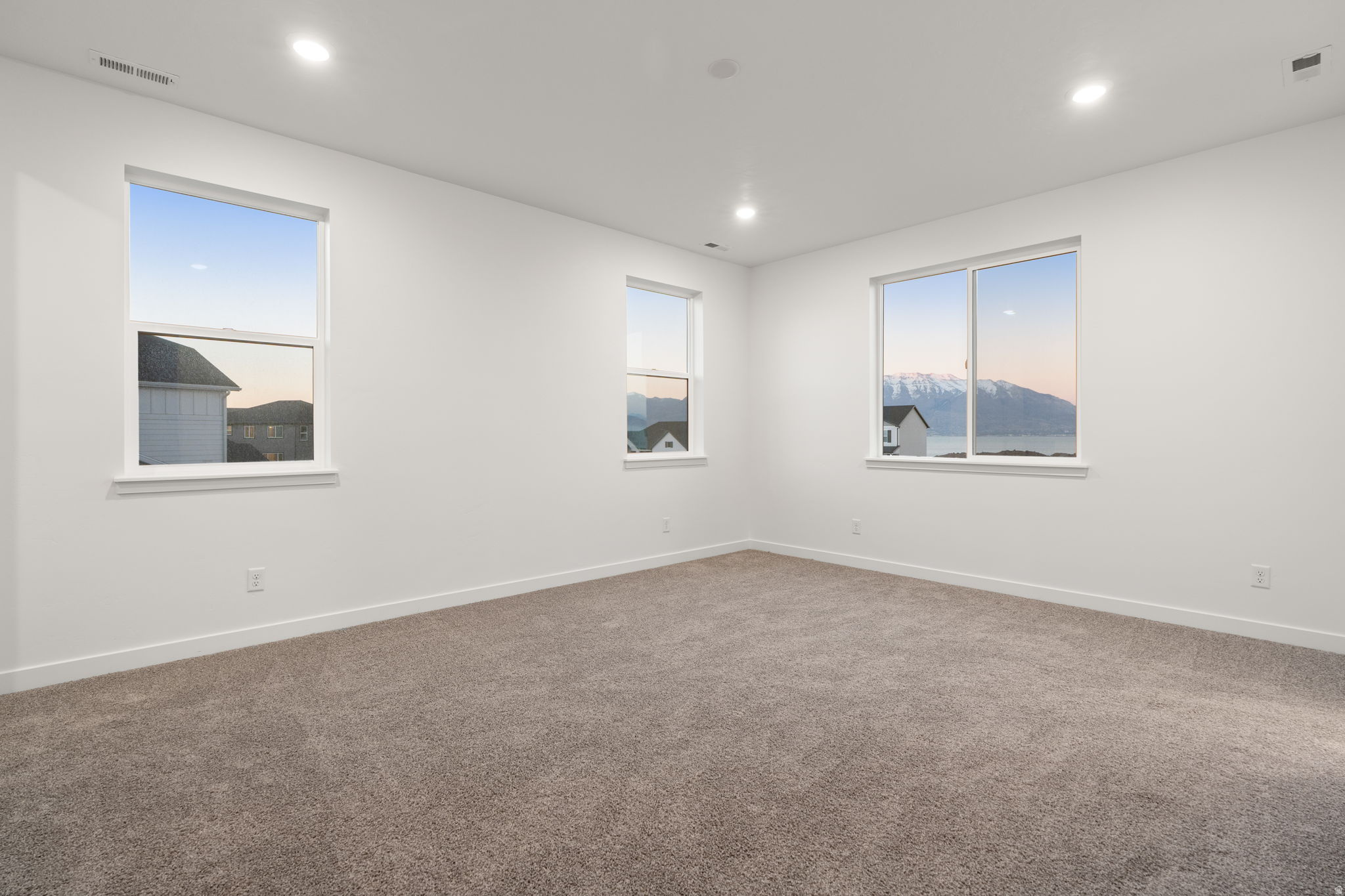 HERON HILLS - Residential